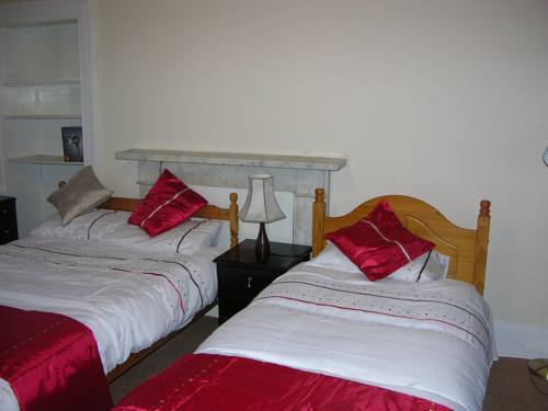 Twin Dalry Guesthouse