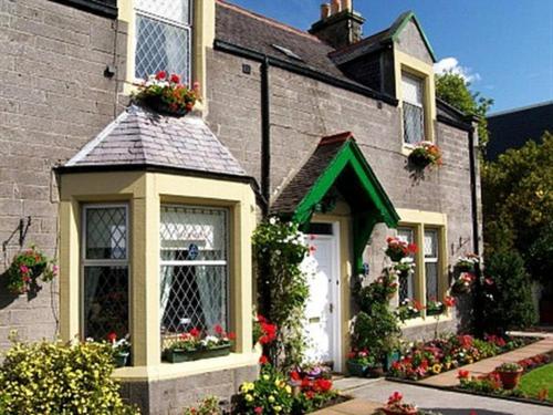 Family-Superior-Ensuite - Double Occupancy Emerald Guest House